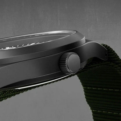 Military Field Watch 41 — Built for Real-World Adventure